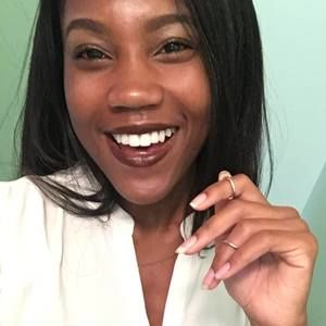 Meet your Posher, Clarisa